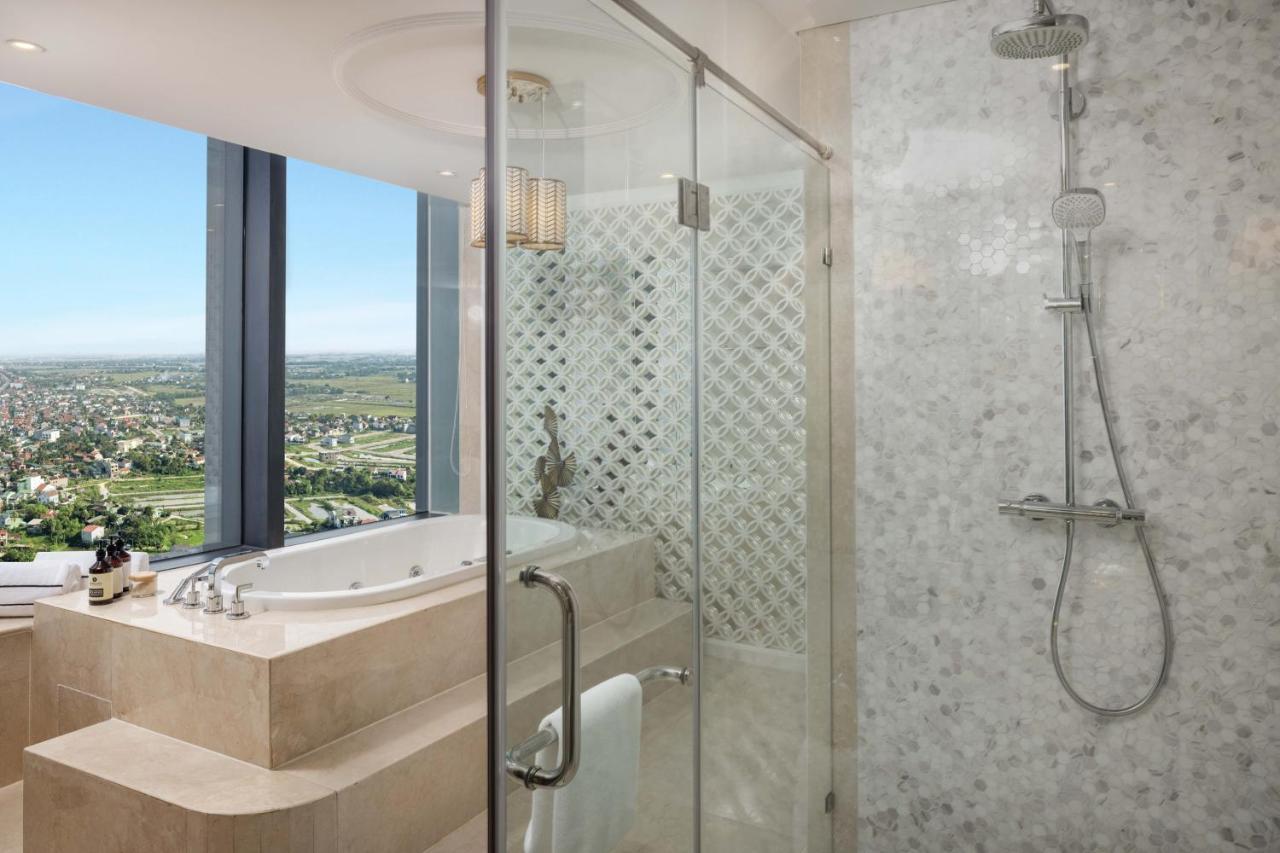 होटल Melia Vinpearl 5*